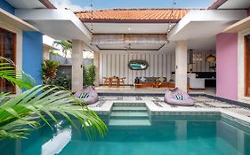 Villa Scarlet